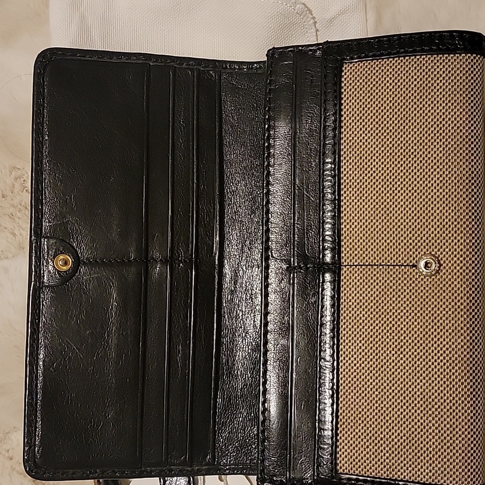 Chloe Beige Canvas and Black Leather Wallet - Picture 5 of 11